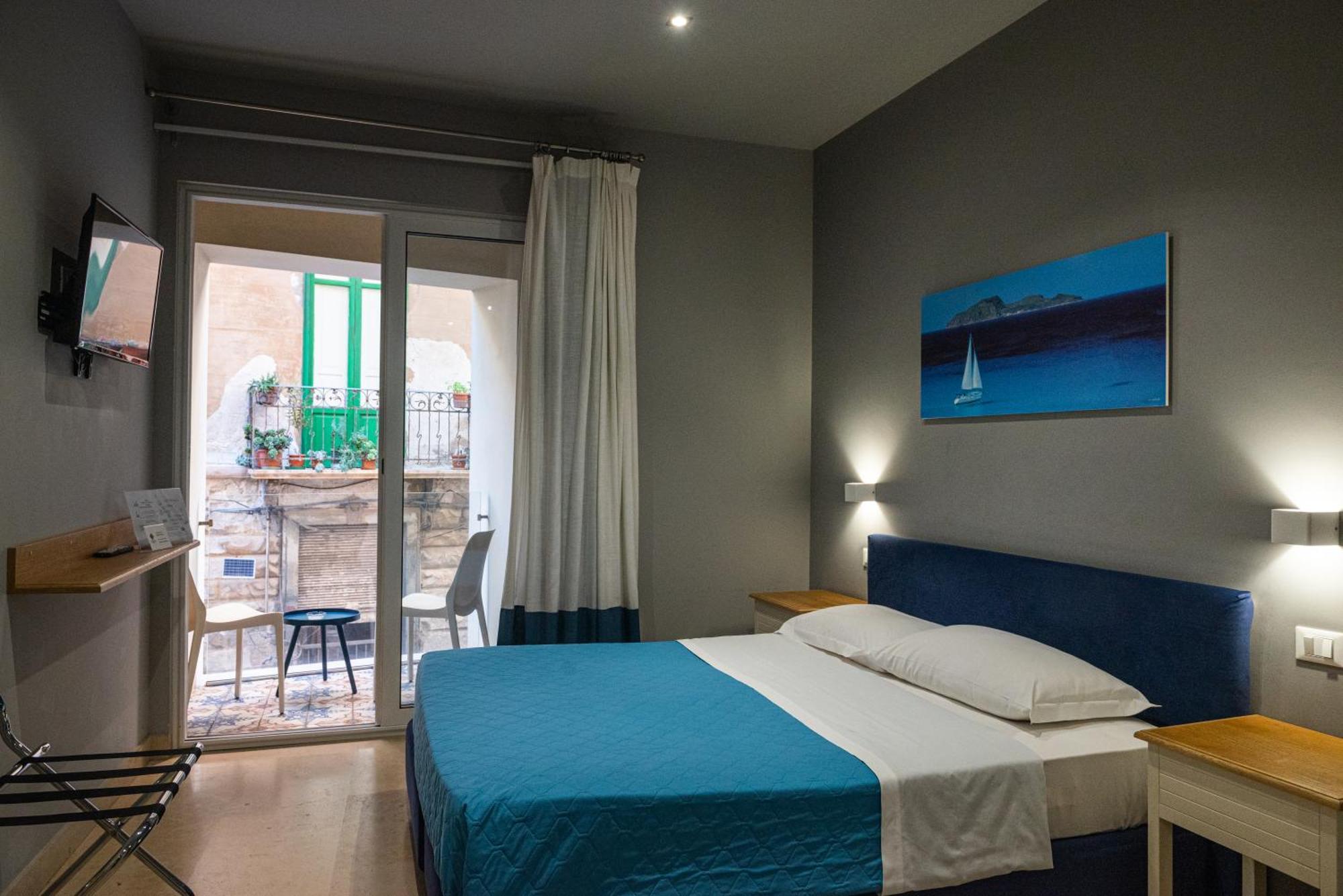Zibibbo Suites & Rooms - Aparthotel In Centro Storico A Trapani Exterior foto