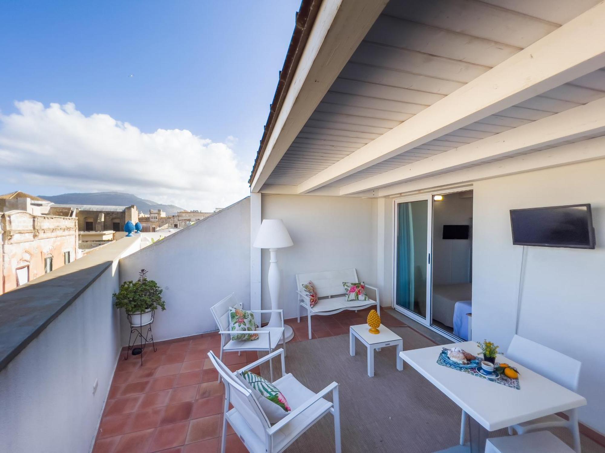 Zibibbo Suites & Rooms - Aparthotel In Centro Storico A Trapani Exterior foto